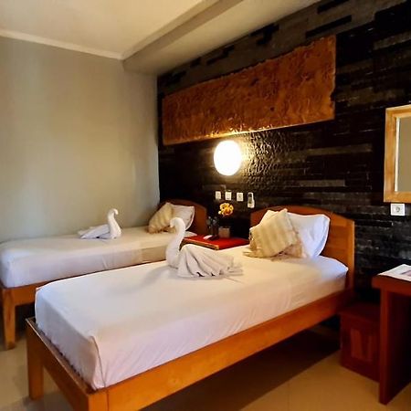 Hotel The Point Surfcamp Bali Pulukan Esterno foto
