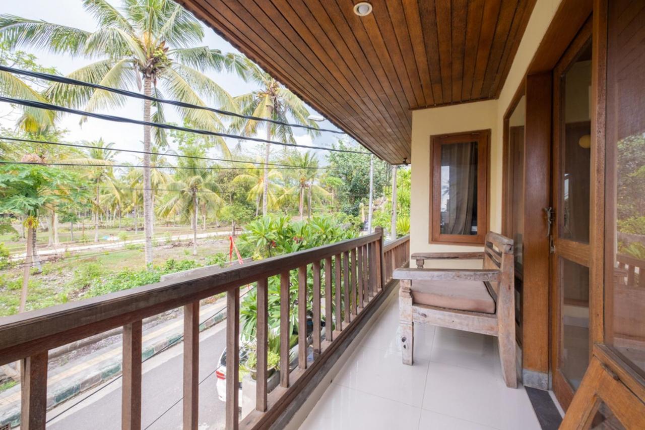 Hotel The Point Surfcamp Bali Pulukan Esterno foto
