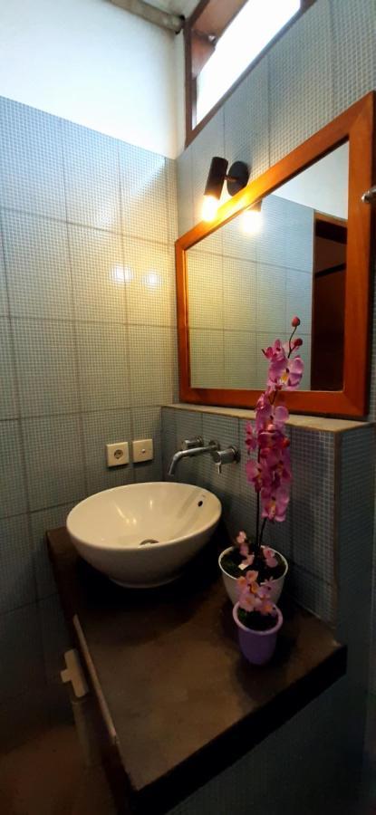 Hotel The Point Surfcamp Bali Pulukan Esterno foto
