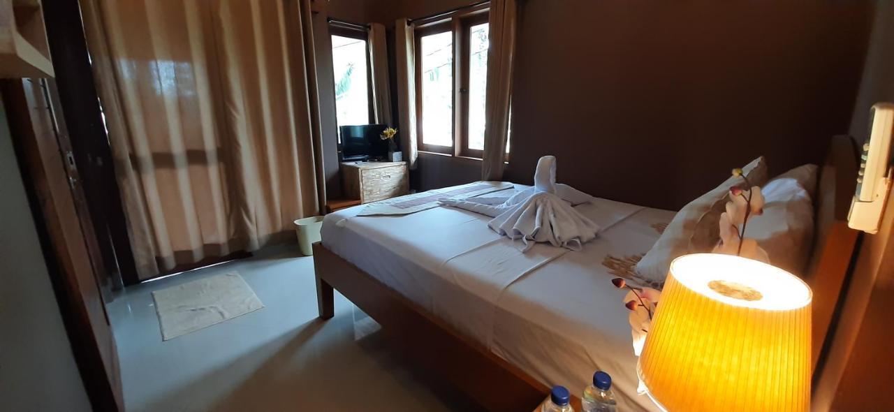 Hotel The Point Surfcamp Bali Pulukan Esterno foto